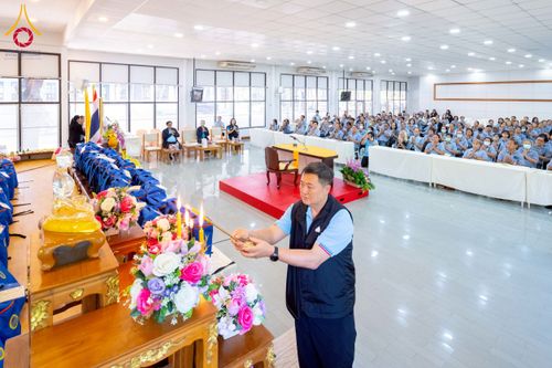 ภาพ No.259686:วันที่ 24 ตุลาคม พ.ศ. 2568 รพ.สต.คลองหนึ่ง อ.คลองหลวง สังกัด อบจ.ปทุมธานี จัดประชุมและมอบครุภัณฑ์ทางการแพทย์ เสริมพลัง อสม. ขับเคลื่อนสุขภาพชุมชนอย่างยั่งยืน ณ วัดพระธรรมกาย