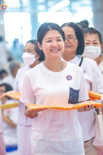 ภาพ No.128843:พิธีทอดผ้าป่าฉลองมหารัตนเจดีย์สิริปทุมสวรรค์ ณ ศูนย์ปฏิบัติธรรมภาคใต้ อ.บางกล่ำ จ.สงขลา วันที่ 10 มีนาคม พ.ศ. 2567