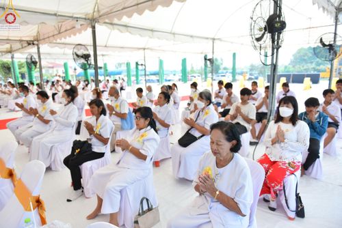 ภาพ No.121111:พิธีทอดผ้าป่า โครงสร้างหลังคา เสาคู่ค้ำฟ้ามหามงคล เพื่อสถาปนาอาคาร 80 ปี หลวงพ่อธัมมชโย ณ ศูนย์ปฏิบัติธรรมวิหารแดง ต.เจริญธรรม อ.วิหารแดง จ.สระบุรี วันที่ 27 มกราคม พ.ศ. 2567