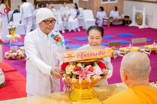 ภาพ No.274246:วันอาทิตย์ที่ 26 ตุลาคม พ.ศ. 2568  พิธีทอดกฐินธรรมชัย สร้างทุกสิ่ง ณ วัดพระธรรมกายออเรกอน ประเทศสหรัฐอเมริกา