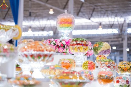 ภาพ No.151148:พิธีบูชาข้าวพระ ในวันอาทิตย์ต้นเดือน วันที่ 1 กันยายน พ.ศ. 2567 ณ สภาธรรมกายสากล วัดพระธรรมกาย