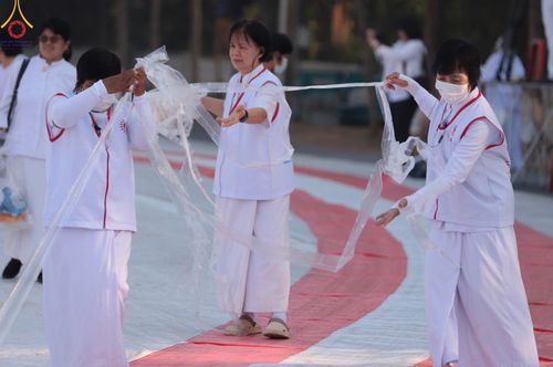 ภาพ No.110834:V.9 กล้าเก่ง การเตรียมงาน เก็บงาน การรับบุญของเจ้าหน้าที่หน่วยงานต่างๆ เพื่อโครงการธรรมยาตรา กตัญญูบูชามหาปูชนียาจารย์ พระมงคลเทพมุนี (สด จนฺทสโร) พระผู้ปราบมาร อนุสรณ์สถาน 7 แห่ง ปีที่ 12 ระหว่างวันที่ 2 - 31 มกราคม พ.ศ.2567