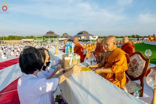 ภาพ No.211614:วันอาทิตย์ที่ 16 มีนาคม พ.ศ. 2568 พิธีอัญเชิญพระบรมสารีริกธาตุ ประดิษฐาน ณ ปทุมเจดีย์ ศูนย์อบรมเยาวชนปัตตานี