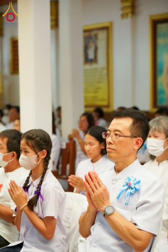 ภาพ No.202143:พิธีเจริญพระพุทธมนต์ ปฏิบัติธรรม มอบทุนการศึกษา ถวายสังฆทาน 108 วัด เพื่อถวายเป็นพุทธบูชา และขับเคลื่อนโครงการหมู่บ้านรักษาศีล 5 โดยคณะสงฆ์จังหวัดนครปฐม คณะศิษยานุศิษย์วัดพระธรรมกาย โครงการธรรมยาตรา ปีที่ 13 ณ วัดบางปลา อำเภอบางเลน จังหวัดนครปฐม