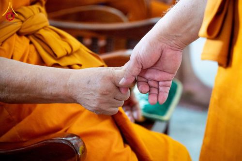 ภาพ No.143996:พิธีถวายสังฆทานแด่คณะสงฆ์ 323 วัด  ปีที่ 20 ครั้งที่  171 พิธีมอบกองทุนหนุนแรงใจช่วยครูใต้  ปีที่ 17 ครั้งที่ 136  และพิธีทำบุญอุทิศส่วนกุศลให้ผู้วายชนม์ในเหตุการณ์ไม่สงบ 4 จังหวัดชายแดนภาคใต้(ปัตตานี ยะลา นราธิวาส สงขลา) วันเสาร์ที่ 13 กรกฎาคม พ.ศ. 2567