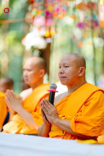 ภาพ No.169534:พิธีทอดกฐิน ณ ศูนย์ปฏิบัติธรรมนานาชาติตะวันพร้าว จ.เชียงใหม่ ในโครงการกฐินสามัคคีทั่วไทย 30,000 วัด บูชาธรรม 80 ปี หลวงพ่อธัมมชโย โดยคณะศิษยานุศิษย์วัดพระธรรมกาย วันที่ 25 ตุลาคม พ.ศ. 2567