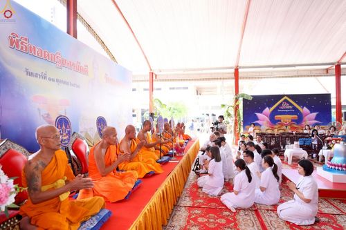 ภาพ No.252580:วันที่ 11 ตุลาคม พ.ศ. 2568 พิธีทอดกฐินสามัคคีทั่วไทย 30,000 วัด โดยคณะศิษยานุศิษย์ บูชาธรรม 81 ปี หลวงพ่อธัมมชโย ณ วัดมงคลพุกการาม ต. คลองสี่  อ.คลองหลวง จ.ปทุมธานี