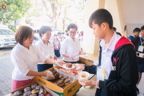 ภาพ No.106603:วันรวมพลังเด็กดี V-star ผู้นำฟื้นฟูศีลธรรมโลก จังหวัดสมุทรสาคร วันพฤหัสบดีที่ 28 ธันวาคม พ.ศ. 2566 ณ โรงเรียนสมุทรสาครวิทยาลัย อำเภอเมือง จังหวัดสมุทรสาคร