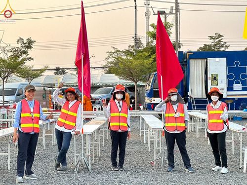 ภาพ No.116937:V.16 เป็นทีม การเตรียมงาน เก็บงาน การรับบุญของเจ้าหน้าที่หน่วยงานต่างๆ เพื่อโครงการธรรมยาตรา กตัญญูบูชามหาปูชนียาจารย์ พระมงคลเทพมุนี (สด จนฺทสโร) พระผู้ปราบมาร อนุสรณ์สถาน 7 แห่ง ปีที่ 12 ระหว่างวันที่ 2 - 31 มกราคม พ.ศ. 2567