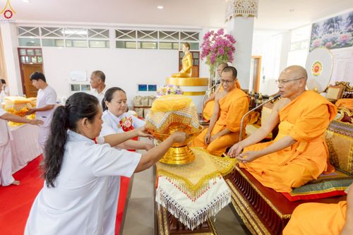 ภาพ No.260273:วันที่ 18 ตุลาคม พ.ศ. 2568 พิธีทอดกฐินสามัคคีทั่วไทย 30,000 วัด โดยคณะศิษยานุศิษย์ บูชาธรรม 81 ปี หลวงพ่อธัมมชโย ณ วัดกิ่วลม ต.บ่อหลวง อ.ฮอด จ.เชียงใหม่