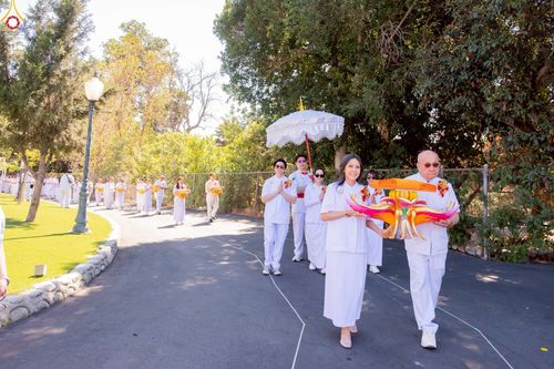 ภาพ No.259297:วันอาทิตย์ที่ 12 ตุลาคม พ.ศ. 2568 พิธีทอดกฐินบรมจักรพรรดิ สร้างอุโบสถ 82 ปี บูชาธรรมหลวงพ่อธัมมชโย ณ วัดพระธรรมกายแคลิฟอร์เนีย ประเทศสหรัฐอเมริกา 