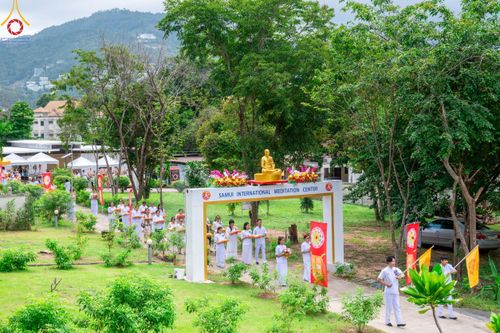 ภาพ No.97582:พิธีทอดกฐินสามัคคี ณ ศูนย์ปฏิบัติธรรมนานาชาติสมุย  (เกาะสมุย) จ. สุราษฏร์ธานี วันที่ 19 พฤศจิกายน พ.ศ. 2566