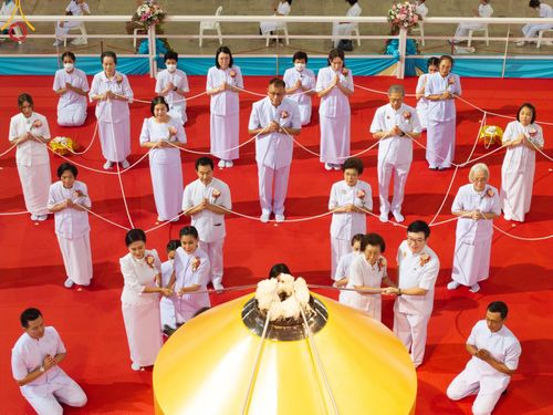 พิธีจุดเทียนใจ ไฟนิรันดร์ อนันตชัย วันอาทิตย์ที่ 18 สิงหาคม พ.ศ. 2567 วัดพระธรรมกาย จ. ปทุมธานี