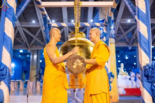ภาพ No.207995:พิธีฉลองชัยชิตังเม สวดธัมมจักกัปวัตนสูตร ครบ 7,117,001,250 จบ ในวันมาฆบูชา วันพุธที่ 12 กุมภาพันธ์ พ.ศ. 2568 ณ วัดพระธรรมกาย จังหวัดปทุมธานี
