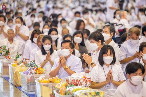 ภาพ No.75541:วัดพระธรรมกายจัด งานบุญวันอาทิตย์ต้นเดือน  มีกิจกรรมดังนี้ พิธีตักบาตร, พิธีบูชาข้าวพระ พระธรรมยาตรารับประกาศนียบัตร โครงการธรรมยาตราฯ ปีที่ 11 ในวันที่ 5 กุมภาพันธ์ พ.ศ. 2566 ณ วัดพระธรรมกาย อ.คลองหลวง จ.ปทุมธานี