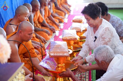 ภาพ No.275589:วันที่ 5 พฤศจิกายน พ.ศ. 2568 พิธีทอดกฐินสามัคคีทั่วไทย ณ วัดวังมะนาว อ.ปากท่อ จ.ราชบุรี โดยคณะศิษยานุศิษย์ บูชาธรรม 81 ปี หลวงพ่อธัมมชโย