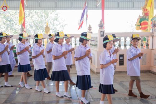 ภาพ No.192116:พิธีทอดผ้าป่าทำนุบำรุงศาสนสถาน ณ วัดนราภิรมย์ ตำบลนราภิรมย์ อำเภอบางเลน จังหวัดนครปฐม ในโครงการธรรมยาตรา กตัญญูบูชา มหาปูชนียาจารย์ พระมงคลเทพมุนี(สด จนฺทสโร) พระผู้ปราบมาร อนุสรณ์สถาน 7 แห่ง ปีที่ 13 วันที่ 9 มกราคม พ.ศ. 2568