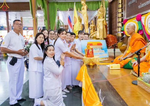 ภาพ No.164685:พิธีทอดกฐิน ณ วัดเวฬุวนาราม อ.ดำเนินสะดวก จ.ราชบุรี ในโครงการกฐินสามัคคีทั่วไทย 30,000 วัด บูชาธรรม 80 ปี หลวงพ่อธัมมชโย โดยคณะศิษยานุศิษย์วัดพระธรรมกาย วันที่ 19 ตุลาคม พ.ศ. 2567