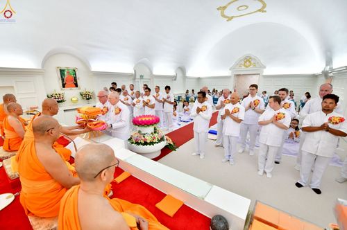 ภาพ No.257375:วันที่ 11 ตุลาคม พ.ศ. 2568 พิธีทอดกฐินสามัคคี  เพื่องานเผยแผ่พระพุทธศาสนา วิชชาธรรมกายสู่ชาวท้องถิ่น ณ วัดพระธรรมกายคอร์ซัวร์ ลุสท์สโกว  ประเทศเดนมาร์ก 