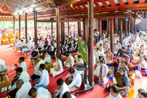 ภาพ No.220088:วันพุธที่ 16 เมษายน พ.ศ. 2568 วัดพระธรรมกายถวายมหาสังฆทาน มอบสิ่งของและทุนทรัพย์กว่า 4 ล้านบาท บรรเทาทุกข์ 181 วัดแผ่นดินไหวเมียนมา