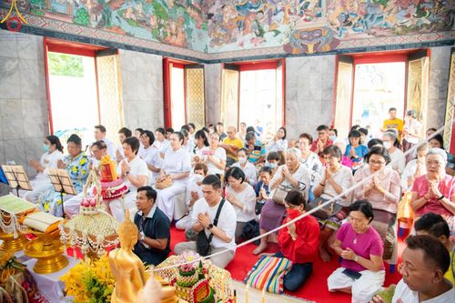 ภาพ No.165083:พิธีทอดกฐิน ณ วัดใหม่พิเรนทร์ แขวงวัดอรุณ เขตบางกอกใหญ่ กรุงเทพมหานคร ในโครงการกฐินสามัคคีทั่วไทย 30,000 วัด บูชาธรรม 80 ปี หลวงพ่อธัมมชโย โดยคณะศิษยานุศิษย์วัดพระธรรมกาย วันที่ 20 ตุลาคม พ.ศ. 2567