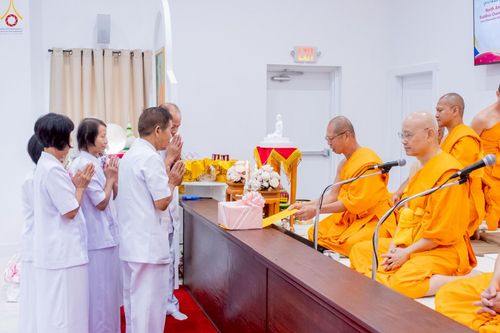 ภาพ No.234585:วันอาทิตย์ที่ 20 กรกฎาคม  พ.ศ.2568 พิธีทอดผ้าป่าภาคพื้นอเมริกา พิธีเจริญพระพุทธมนต์ ฉลองอาคารแก้วธรรมชัยรัตนอนันต์ วัดพระธรรมกายเทนเนสซี ประเทศสหรัฐอเมริกา