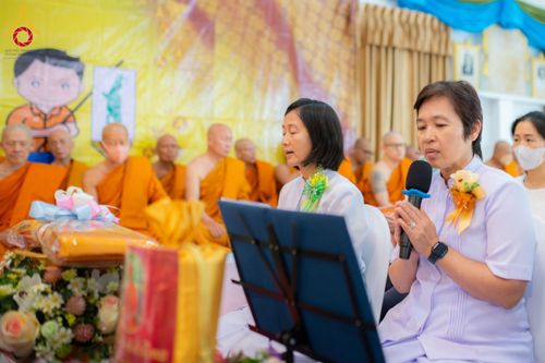 ภาพ No.178533:พิธีทอดกฐิน ณ วัดดวงแข แขวงรองเมือง เขตปทุมวัน กรุงเทพฯ ในโครงการทอดกฐินสามัคคีทั่วไทย 30,000 วัด บูชาธรรม 80 ปี หลวงพ่อธัมมชโย โดยคณะศิษยานุศิษย์วัดพระธรรมกาย วันที่ 15 พฤศจิกายน พ.ศ. 2567