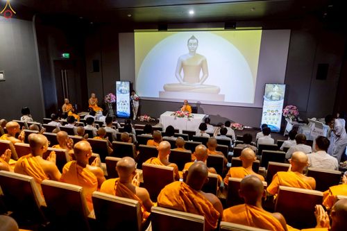 ภาพ No.240023:วันที่ 23 สิงหาคม พ.ศ. 2568 การบรรยายและเสวนา "หลักฐานธรรมกาย" โดยสถาบันวิจัยนานาชาติธรรมชัย นิวซีแลนด์ ณ อาคาร 100 ปี คุณยายฯ วัดพระธรรมกาย