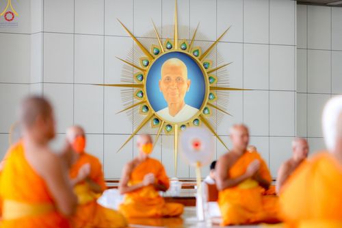 ภาพ No.104504:พิธีบุพเปตพลี ครั้งที่ 145 อุทิศบุญแด่หมู่ญาติที่ล่วงลับไปแล้ว และสืบทอดอายุพระพุทธศาสนา วันพุธที่ 27 ธันวาคม พ.ศ. 2566 (วันพระขึ้น 15 ค่ำ เดือน 12 ) ณ หอฉันคุณยายอาจารย์ฯ วัดพระธรรมกาย