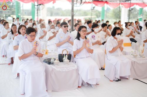 ภาพ No.123976:พิธีทอดผ้าป่า ปิดแผ่นทองค้ำฟ้า ครบรอบ 1 ปี สถาปนาอาคาร 80 ปี หลวงพ่อธัมมชโย ณ ศูนย์ปฏิบัติธรรมวิหารแดง ตำบลเจริญธรรม อำเภอวิหารแดง จ.สระบุรี วันที่ 18 กุมภาพันธ์ พ.ศ. 2567