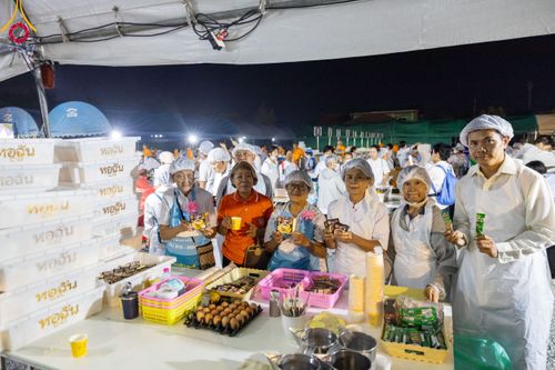 ภาพ No.108985:พิธีถวายภัตตาหารเป็นสังฆทาน แด่คณะพระธรรมยาตราฯ ในโครงการธรรมยาตรากตัญญูบูชา มหาปูชนียาจารย์ พระมงคลเทพมุนี(สด จนฺทสโร) พระผู้ปราบมาร อนุสรณ์สถาน 7 แห่ง ปีที่ 12 วันที่ 9 มกราคม พ.ศ. 2567 ณ อนุสรณ์สถานคลองบางนางแท่น  อ.สามพราน จ.นครปฐม