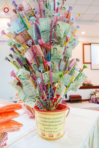 ภาพ No.176575:ชมรมกำนัน ผู้ใหญ่บ้านฯ อ.คลองหลวง ทอดผ้าป่าสมทบโครงการกฐินสามัคคีทั่วไทย 30,000 วัด วันที่ 4 พฤศจิกายน พ.ศ. 2567 ณ วัดพระธรรมกาย อ.คลองหลวง จ.ปทุมธานี