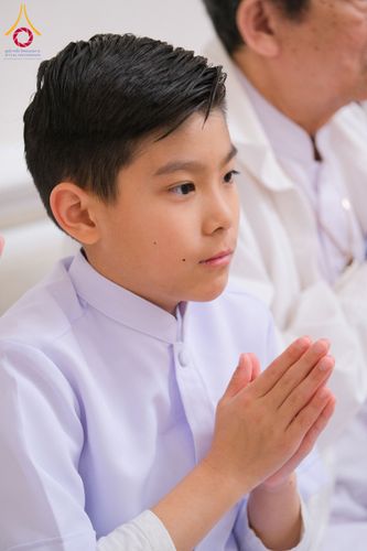 ภาพ No.62363:คณะศิษยานุศิษย์รวมใจสถาปนาและสมโภช ธรรมจักร เพื่ออัญเชิญประดิษฐาน ณ ยอดอุโบสถ 80 ปี หลวงพ่อธัมมชโย วัดพระธรรมกายนิวเจอร์ซี ประเทศสหรัฐอเมริกา  วันอาทิตย์ที่ 7 เมษายน พ.ศ. 2567