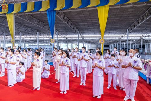 ภาพ No.89860:พิธีปฏิบัติธรรม และพิธีจุดเทียนใจ ไฟนิรันดร์ อนันตชัย วันอาทิตย์ที่ 8 ตุลาคม พ.ศ. 2566 ณ สภาธรรมกายสากล วัดพระธรรมกาย