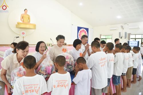 ภาพ No.59070:พิธีทอดผ้าป่ากองทุนการศึกษา ณ ศูนย์ปฎิบัติธรรมสระบุรี ต.นายาว อ.พระพุทธบาท จ.สระบุรี วันอังคาร ที่ 20 เมษายน พ.ศ. 2567