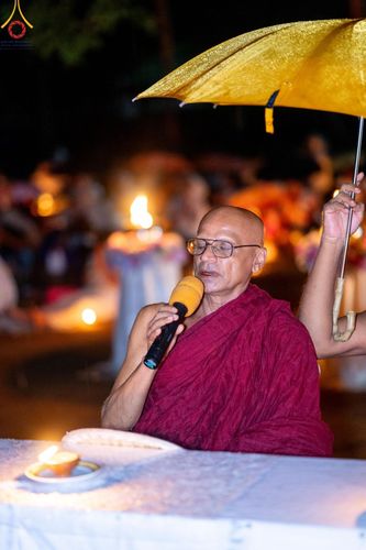 ภาพ No.141032:PhotoStory มหาศรัทธา ธรรมยาตราศรีลังกา EP.6 พิธีจุดวิสาขประทีป 6 วัด ถวายเป็น พุทธบูชา  โครงการสยาม-ลังกา ธรรมยาตรา  ฉลองเทศกาลวิสาขบูชาแห่งชาติ ศรีลังกา  บูชาธรรม 80 ปี หลวงพ่อธัมมชโย วันที่ 16 พฤษภาคม พ.ศ. 2567