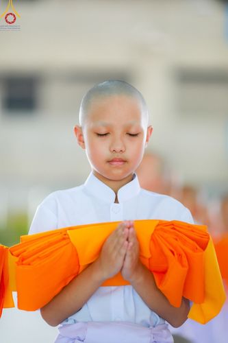 ภาพ No.134137:พิธีบรรพชาสามเณร โครงการบรรพชาสามเณร ฟื้นฟูพระพุทธศาสนาทั่วไทย ศูนย์อบรมวัดพระธรรมกาย วันเสาร์ที่ 6 เมษายน พ.ศ. 2567