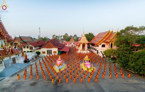 ภาพ No.113740:พระธรรมยาตราร่วมปฏิบัติธรรม และถ่ายภาพหมู่ประวัติศาสตร์ ปีที่ 12  วันที่ 16 มกราคม พ.ศ. 2567  ณ วัดโบสถ์บน จ.นนทบุรี