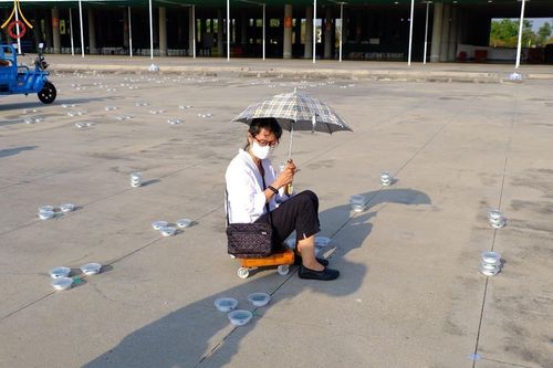 ภาพ No.59625:V.39 ทุ่มสุดใจ ธรรมชัย 80 ปี การเตรียมงาน การปฏิบัติงาน ของเจ้าหน้าที่หน่วยงานต่างๆ เพื่อพิธีฉลองอายุวัฒนมงคล 80 ปี หลวงพ่อธัมมชโย และรับถวายมหาสังฆทาน 10,000 กว่าวัดทั่วประเทศ ในวันคุ้มครองโลก จันทร์ที่ 22 เมษายน พ.ศ. 2567