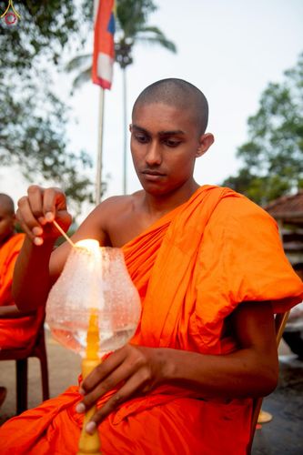 ภาพ No.229941:วันที่ 4 และ 12 พฤษภาคม พ.ศ. 2568 พิธีจุดวิสาขประทีป ถวายเป็นพุทธบูชา ณ วัดสุภัทรารามา มหาวิหาร เมืองบาดุลลา ประเทศศรีลังกา