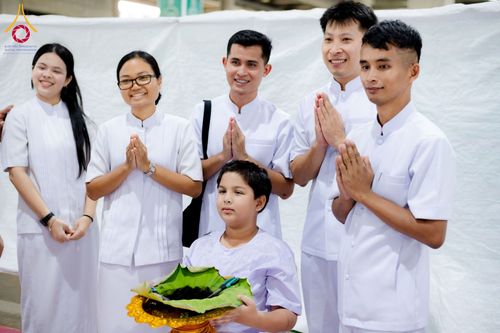 ภาพ No.143805:พิธีปลงผมยุวธรรมทายาท โครงการสามเณรโรงเรียนนานาชาติ รุ่นที่  13 ณ วิหารคด คอร์ 9 วัดพระธรรมกาย วันอาทิตย์ที่ 7 กรกฎาคม พ.ศ. 2567