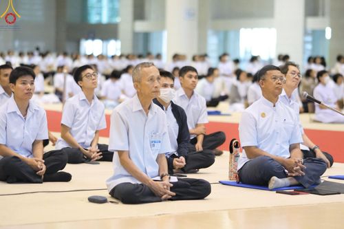 ภาพ No.212590:วันพฤหัสบดีที่ 20 มีนาคม พ.ศ. 2568 การประชุม 3 อาศรม วัดพระธรรมกาย เพื่องาน 22 เมษายน วันคุ้มครองโลก ถวายมหาสังฆทาน 40,000 กว่าวัดทั่วประเทศ