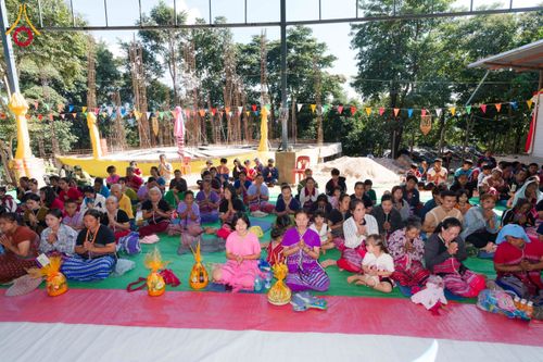 ภาพ No.175610:พิธีทอดกฐิน วัดพระธรรมจาริกบ้านต่อปล้าคี ตำบลแม่สอง อำเภอท่าสองยาง จังหวัดตาก ในโครงการกฐินสามัคคีทั่วไทย 30,000 วัด บูชาธรรม 80 ปี หลวงพ่อธัมมชโย โดยคณะศิษยานุศิษย์วัดพระธรรมกาย วันที่ 15 พฤศจิกายน พ.ศ. 2567