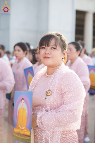 ภาพ No.178181:พิธีทอดผ้าป่าไทย-เมียนมา ครั้งที่ 7 วันอาทิตย์ที่ 1 ธันวาคม พ.ศ.2567 ณ สภาธรรมกายสากล  พระมหาธรรมกายเจดีย์ วัดพระธรรมกาย จ.ปทุมธานี