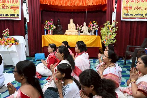 ภาพ No.263439:วันที่ 17 ตุลาคม พ.ศ. 2568 ทอดกฐินสมทบวัดต่างประเทศ ณ ศูนย์เผยแผ่พุทธรัตนะ กรุงเดลลี ประเทศอินเดีย 