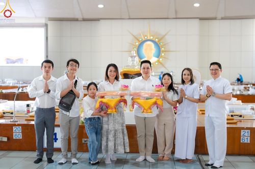 ภาพ No.143167:พิธีถวายภัตตาหารเพื่อเป็นกำลังแห่งการเข้าถึงธรรม ของพระภิกษุสามเณร วัดพระธรรมกาย วันเสาร์ที่ 6 กรกฏาคม พ.ศ. 2567 ณ หอฉันคุณยายอาจารย์ วัดพระธรรมกาย จ.ปทุมธานี