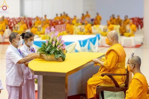 ภาพ No.88252:พิธีทอดผ้าป่าถวายทุนการศึกษาพระภิกษุสามเณรทั่วโลก, มอบโล่ผู้อุปถัมภ์มหาวิทยาลัยฯ ในวันครบรอบสถาปนา 20 ปี มหาวิทยาลัยธรรมกายแคลิฟอร์เนีย (DOU), พิธีถวายมหาสังฆทาน 108 รูป บูชาธรรมมหาปูชนียาจารย์ วันเสาร์ที่ 16 กันยายน พ.ศ. 2566 ณ ห้องแก้วสารพัดนึก1 วัดพระ