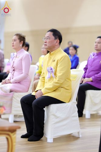 ภาพ No.196031:ผู้ว่าปทุมฯ เปิดงานวันครู ครั้งที่ 69 พ.ศ. 2568 จังหวัดปทุมธานี “เรียนดี มีความสุข : ครูไทยร่วมใจปฏิวัติการศึกษา เด็กฉลาดคิด ฉลาดทำ” ณ วัดพระธรรมกาย - รวมใจระลึกถึงพระคุณบูรพาจารย์ ยกย่องเชิดชูเกียรติผู้ประกอบวิชาชีพทางการศึกษาที่ประกอบคุณงามความดี 