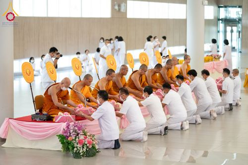 ภาพ No.129274:พิธีมอบรางวัลแก่สามเณรผู้สอบผ่าน โครงการสามเณรทรงพระปาฏิโมกข์ ณ ค่ายจองแชมป์ หมู่กุฏิสามเณรเปรียญธรรม วัดพระธรรมกาย วันอาทิตย์ที่ ๑๐ มีนาคม พ.ศ.๒๕๖๗