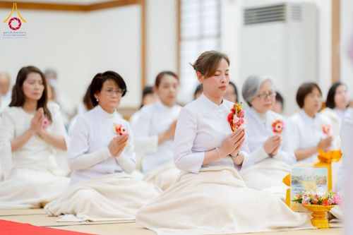 ภาพ No.220951:วันที่ 13 เมษายน พ.ศ. 2568 พิธีโปรยรัตนชาติปฐมเริ่มสถาปนาเจดีย์ และ พิธีเปิดหมู่บ้านปฏิบัติธรรม เพื่อการบรรลุธรรม ณ วัดป่าธรรมกายนานาชาติโทชิหงิ  ประเทศญี่ปุ่น